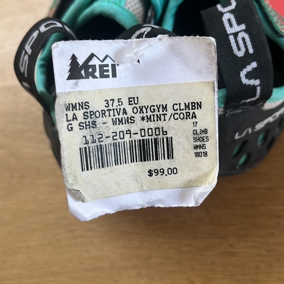La Sportiva womens climbing shoes. NWT. Size 5.5. - Picture 6 of 7